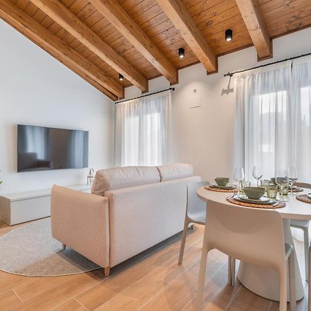 Casa Lambda Apartment Jaca Exterior photo